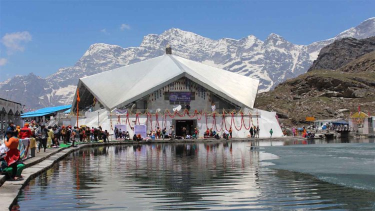 This Place Of Worship And Pilgrimage is Covered With Snow 8 Months of The Year, Located In Uttarakhand