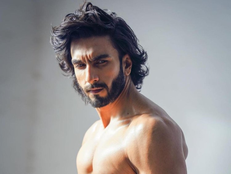 When Ranveer Singh Revealed Of Losing Virginity At The Age Of 12 & To Whom!