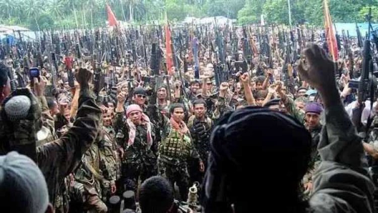 Islamic Resistance and Communism in the Philippines